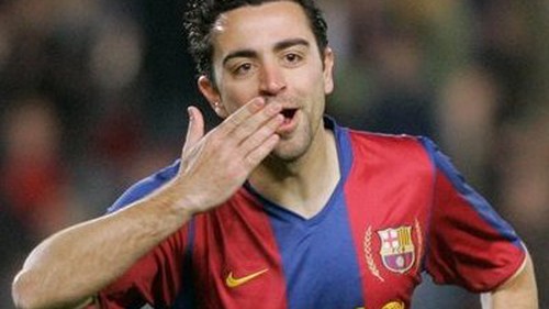 Thầy giáo Việt 'giảng' về Xavi và Barca ngay trên lớp học